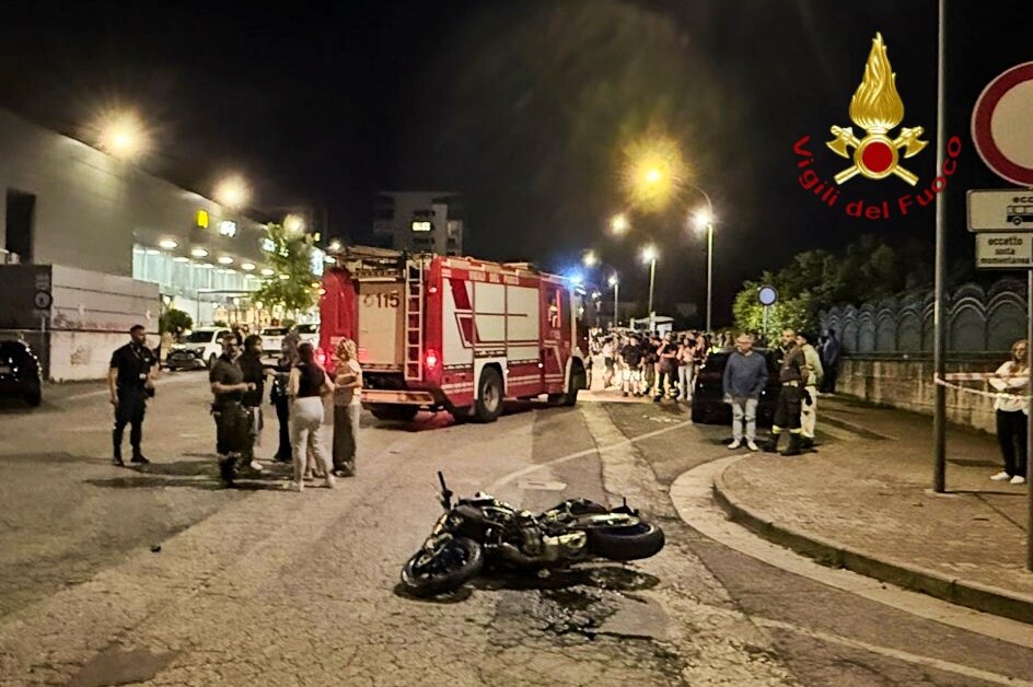 Avellino, ragazzina investita da una moto all'autostazione. Trasferita al Santobono: è grave