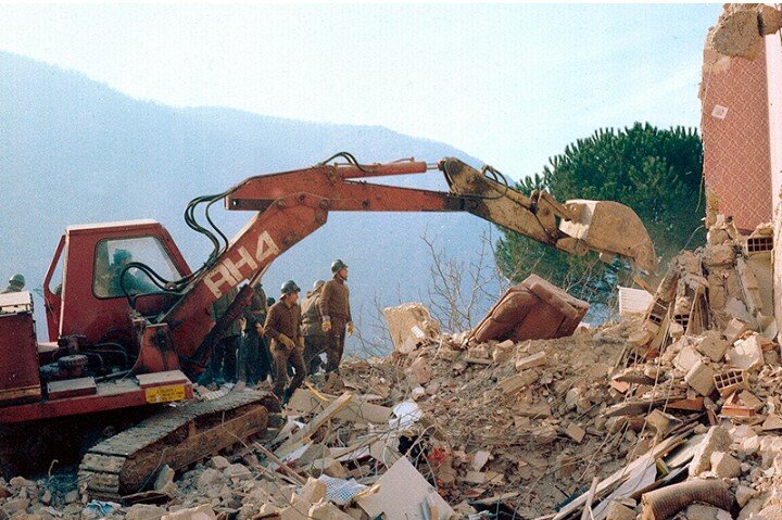 Il gruppo Radici ricorda le vittime del Terremoto del 1980 in Irpinia