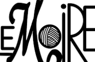 eyJlbiI6IkxvZ28gTGVNb2lyZSBjb24gZ29taXRvbG8gZGkgbGFuYSJ9