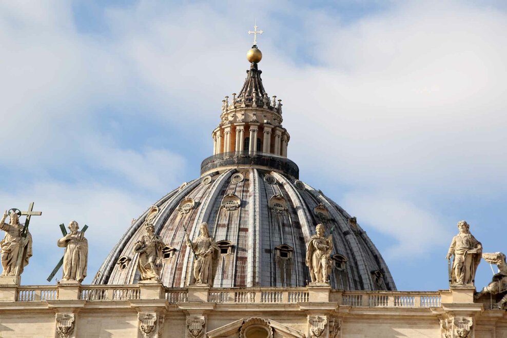 san-pietro-a-roma.jpeg