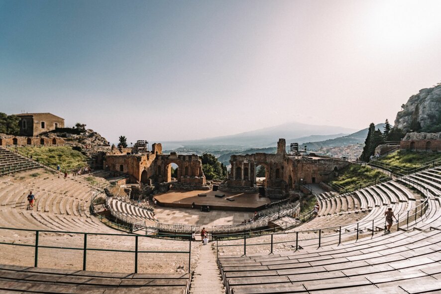 federico-di-dio-photography-zwcmlonilg-unsplash