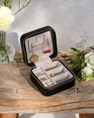 boite-a-bijoux-de-voyage-cuir-corinne-04-465235