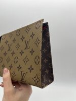 toilette-monogram-reverse