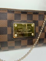 pochette-eva-damier-ebene