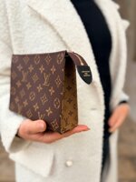 toilette-monogram-reverse