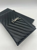 saint-laurent-pouch-cassandre