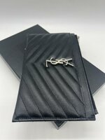 saint-laurent-pouch-cassandre