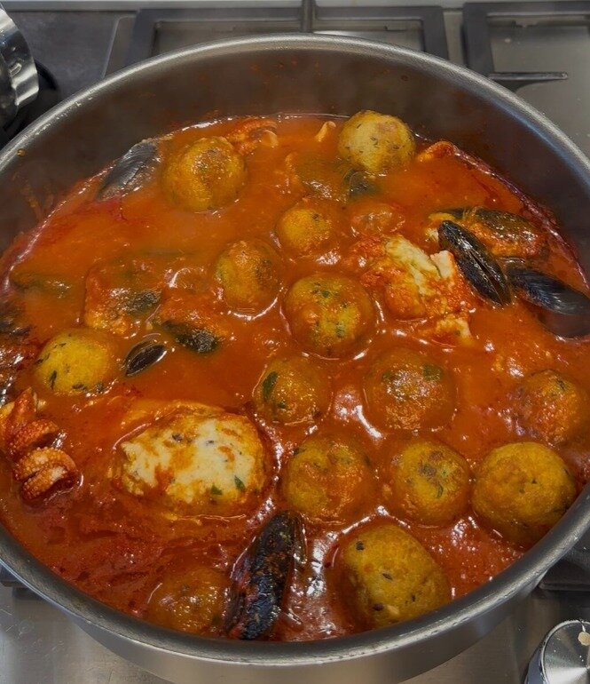 cozze-seppie-al-sugo.jpeg