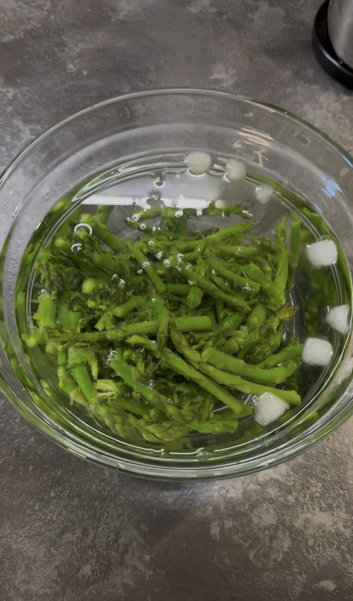 asparagi.jpeg asparagi.jpeg