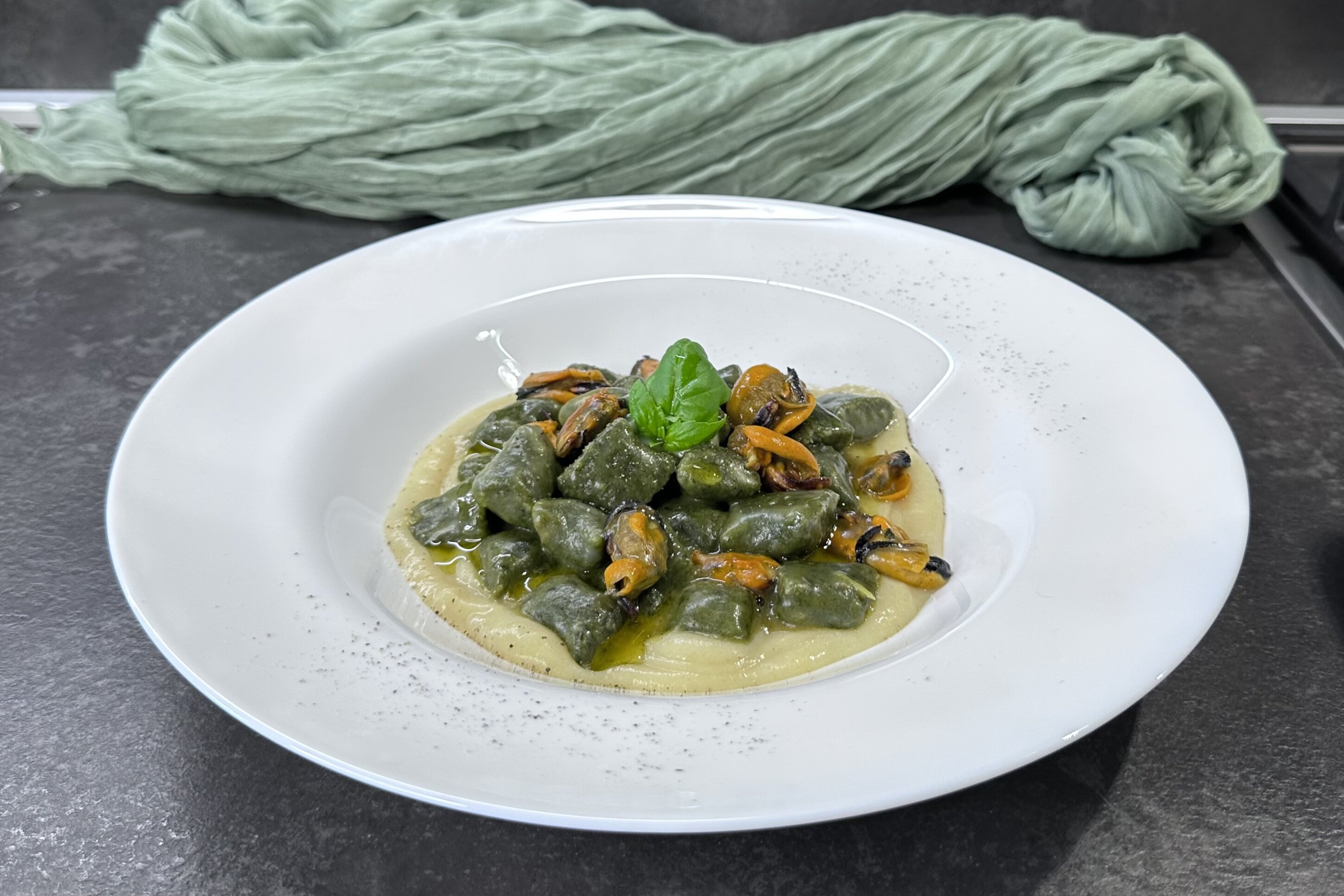Gnocchetti di pangrattato e cavolo nero: ricetta rustica e saporita