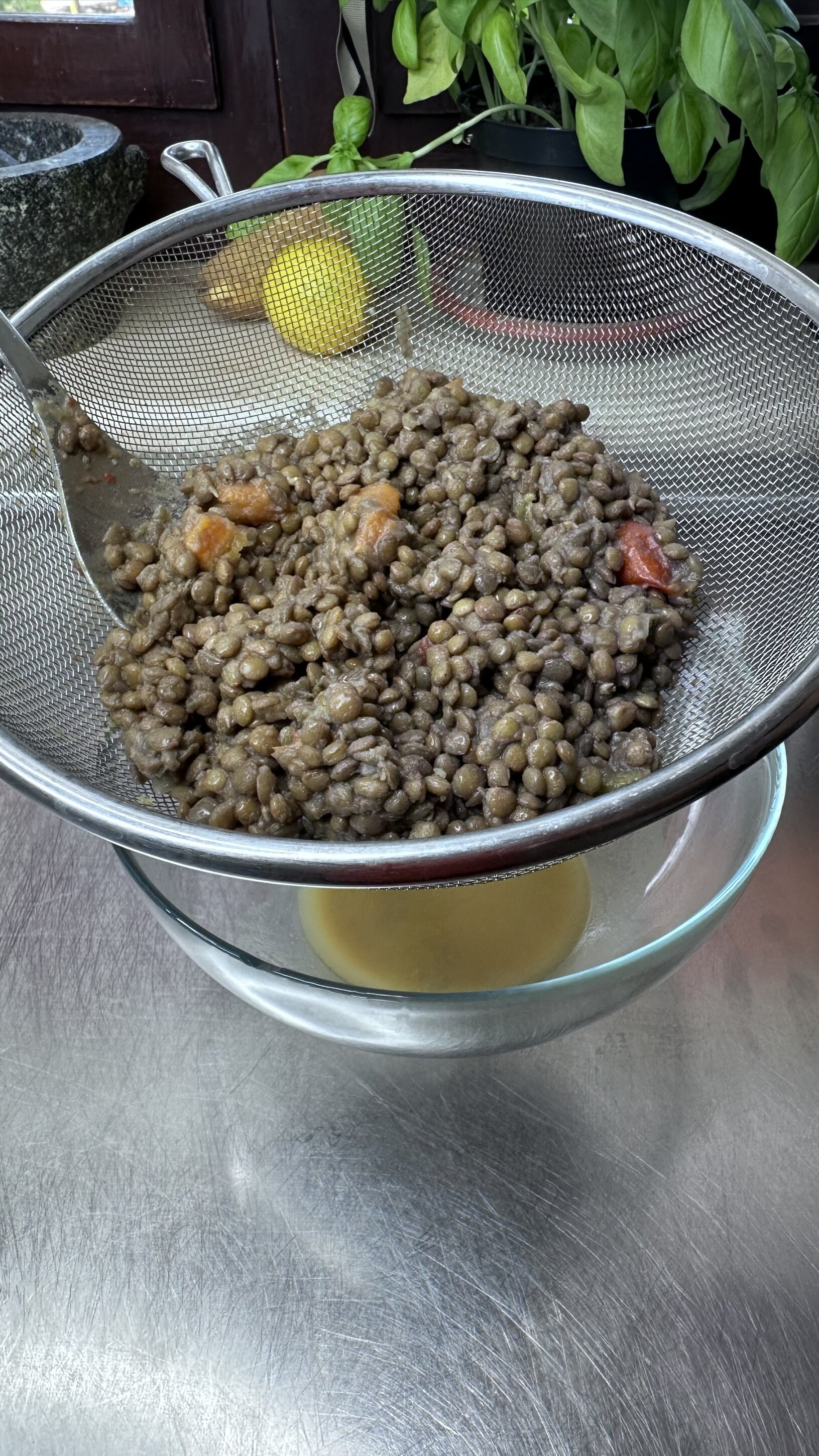 lenticchie-setaccio.jpeg lenticchie-setaccio.jpeg