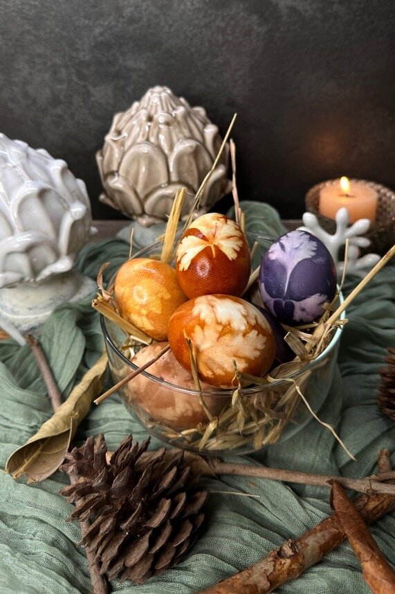 Uova Sode Decorate con colori naturali