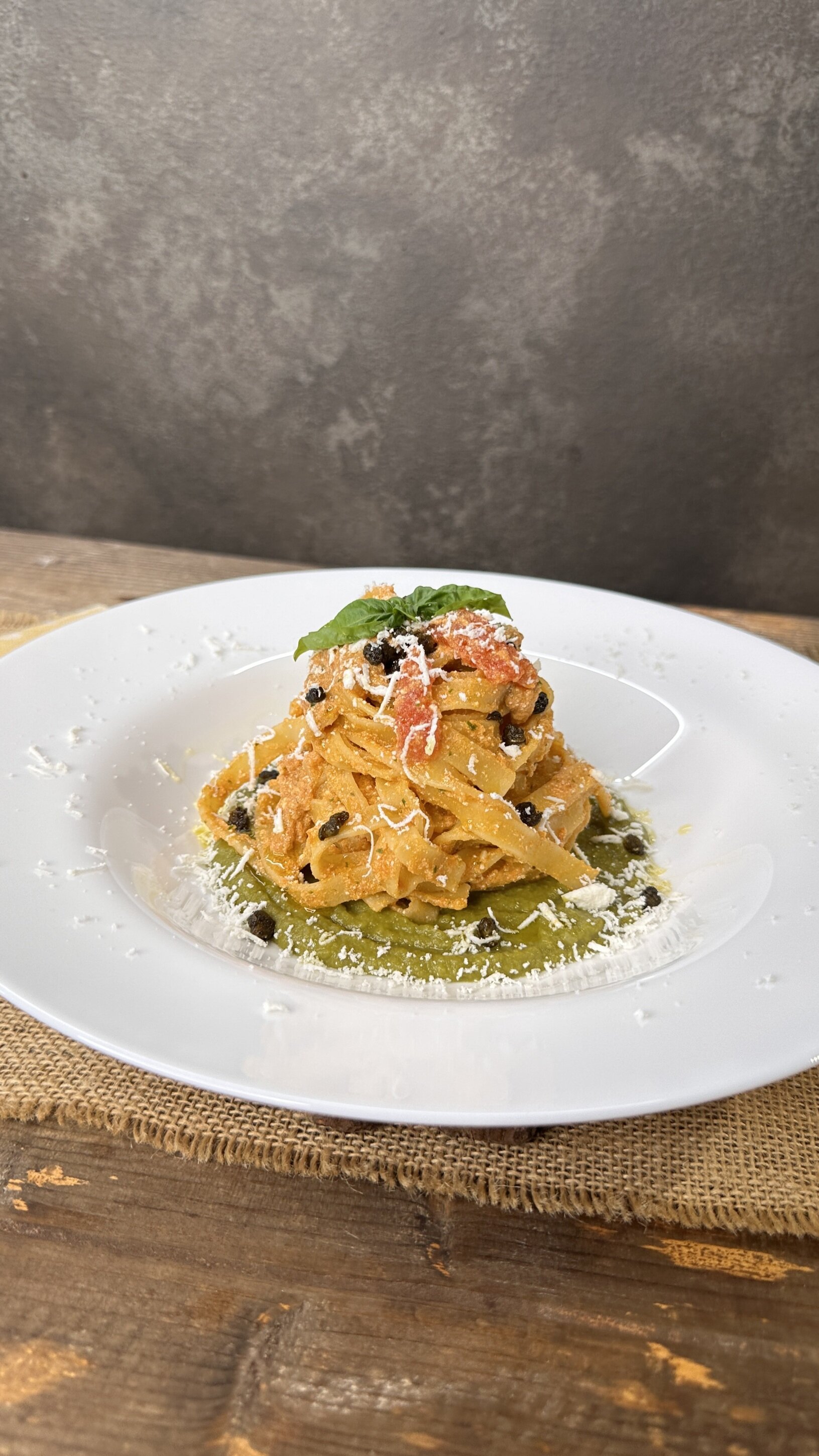 Pasta crema di pomodoro crudo e fagiolini