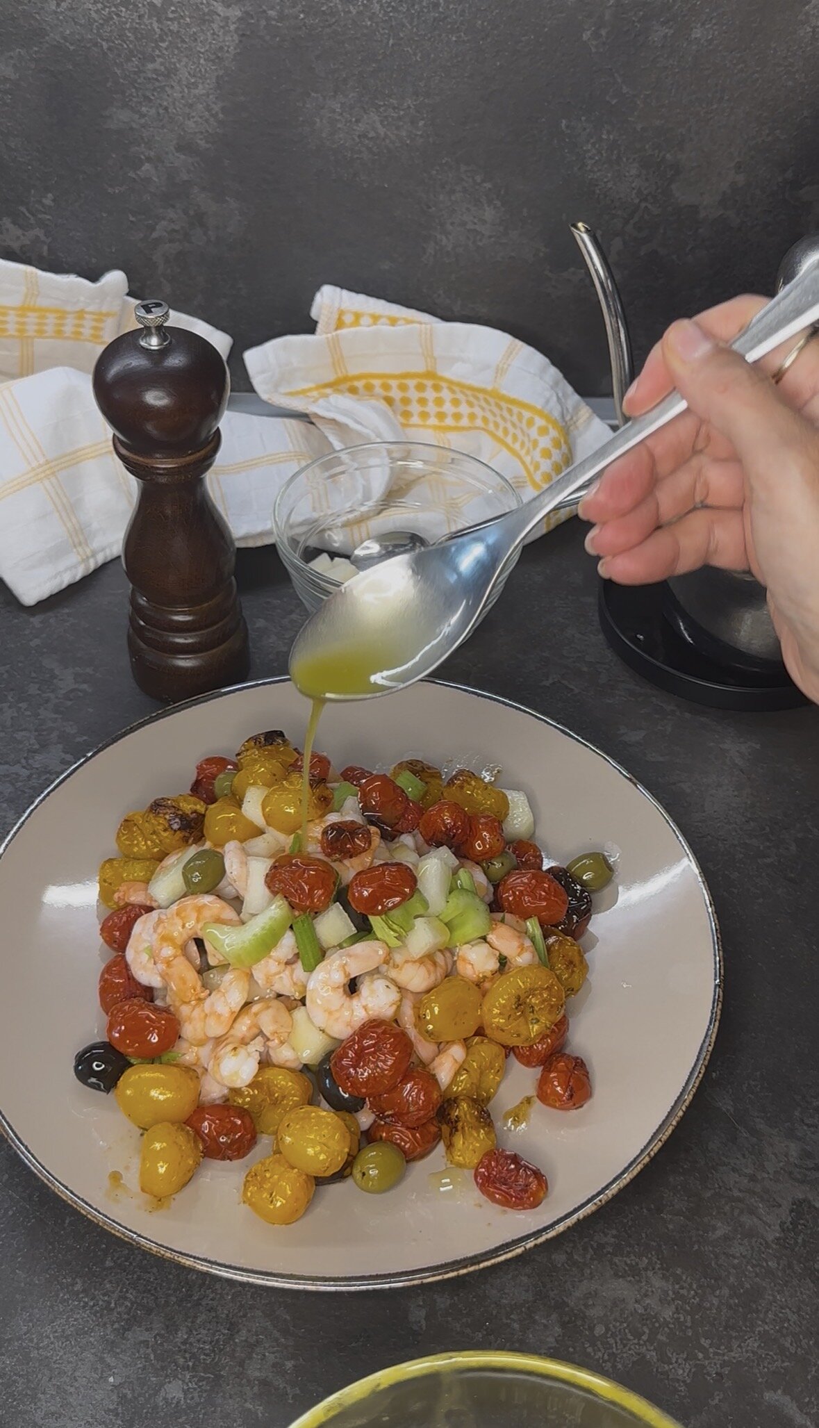 insalata-di-gamberi-condita.jpeg