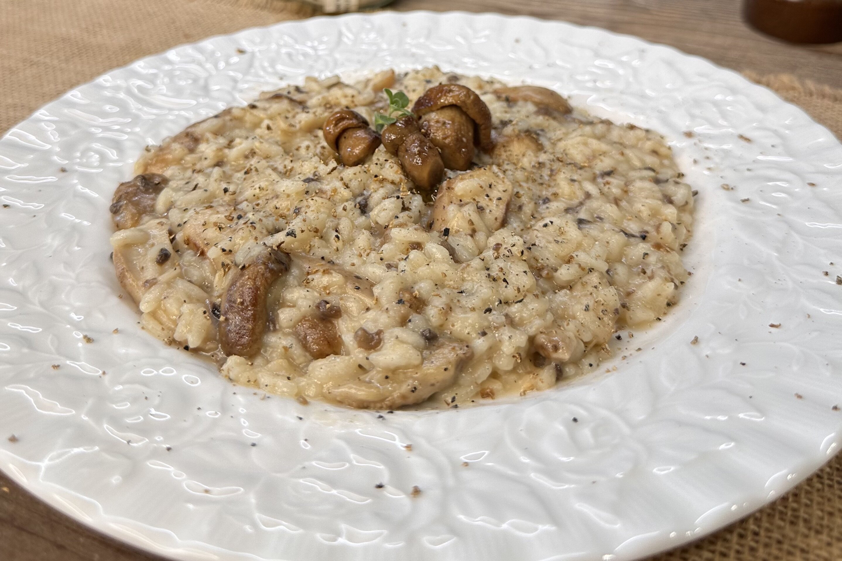 Risotto funghi porcini e pasta di tartufo