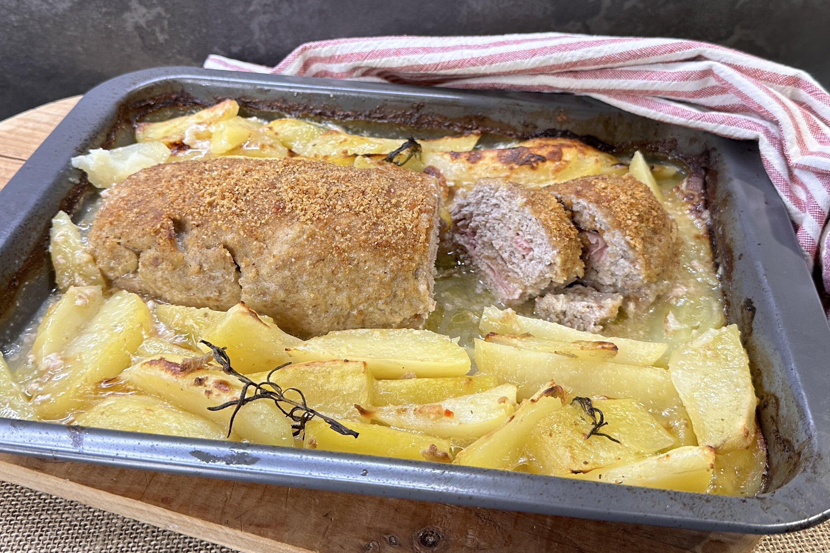 Polpettone morbido di carne e ricotta