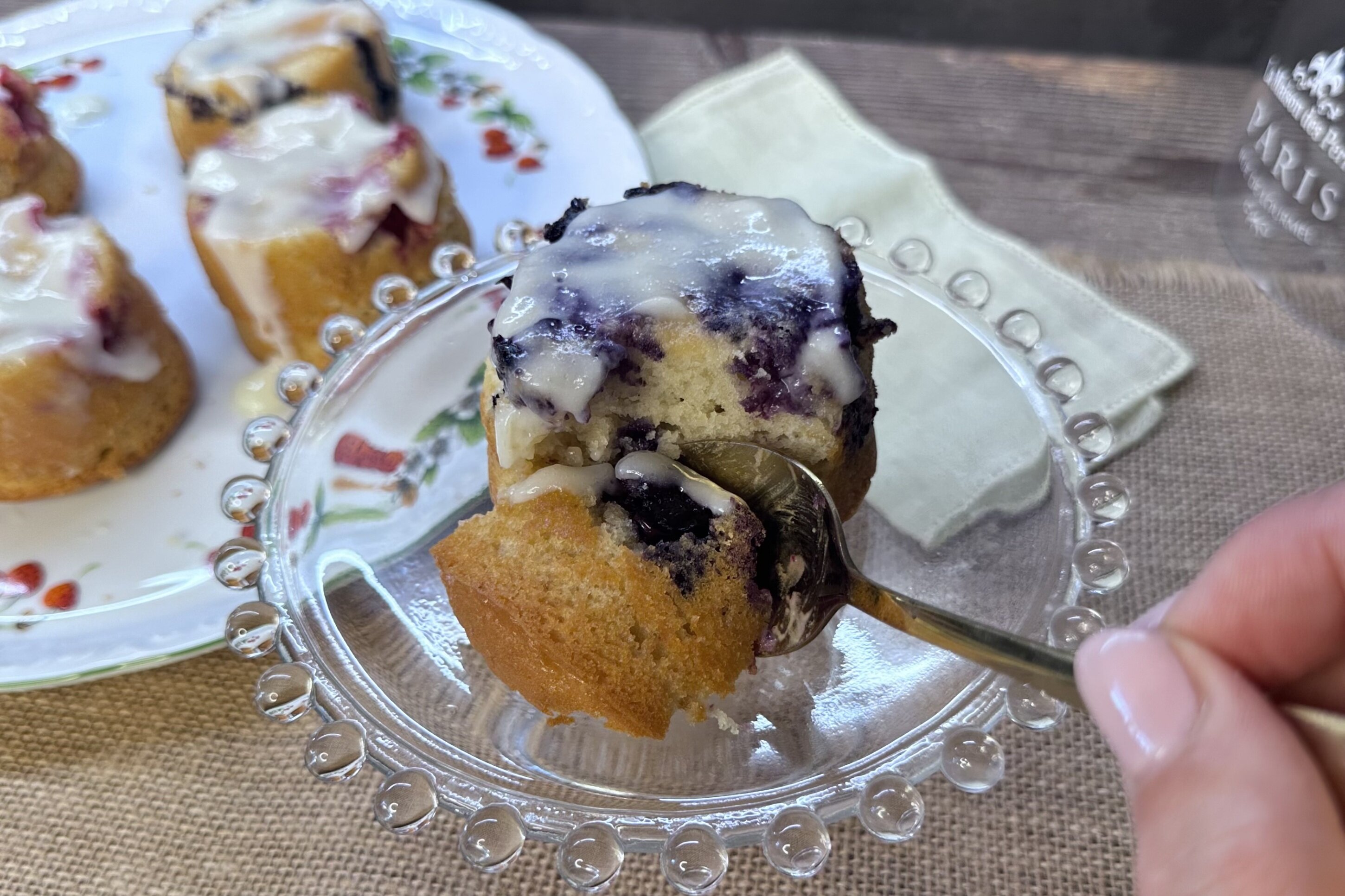 Tortini rovesciati frutta e glassa al formaggio