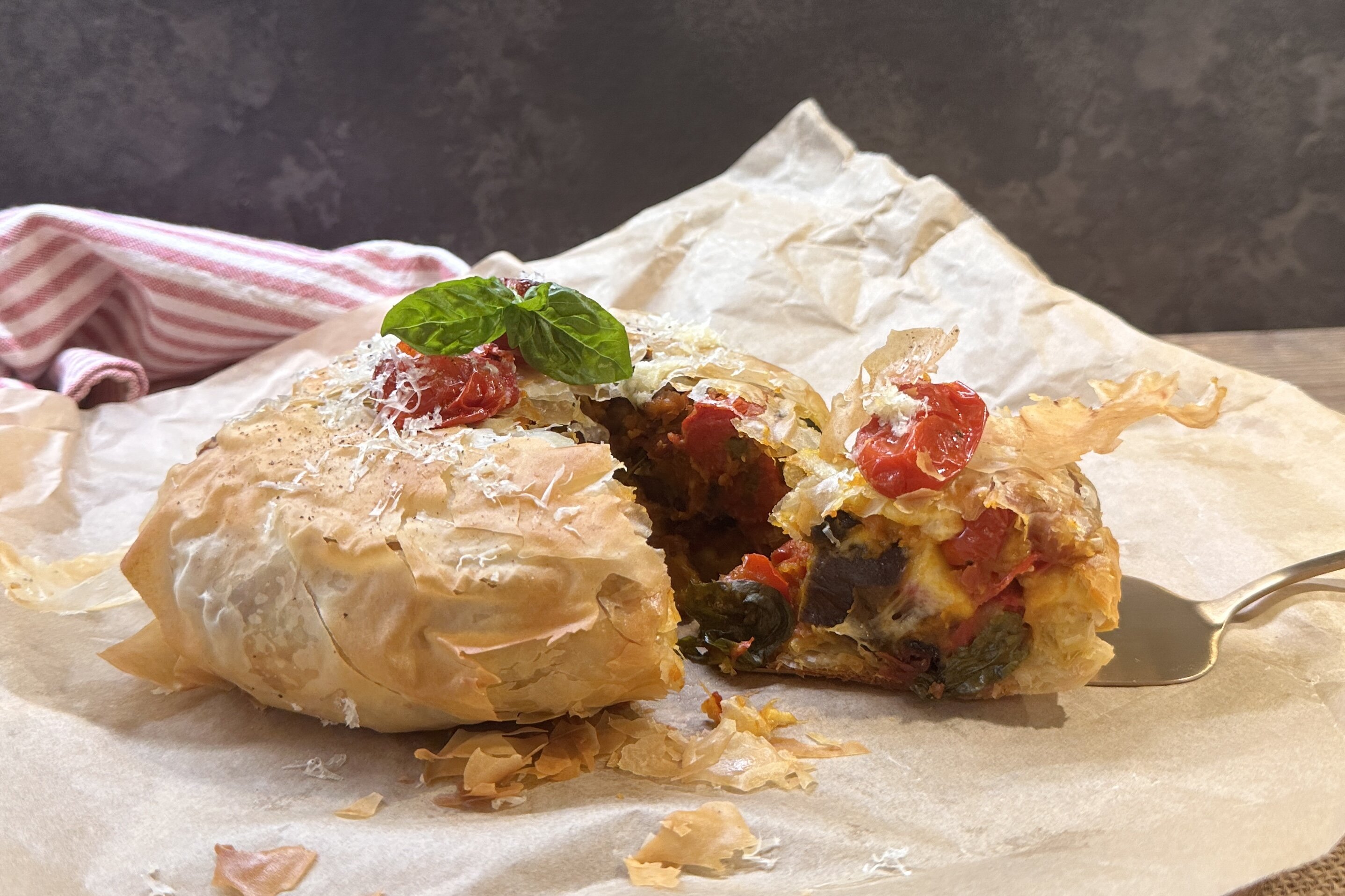 Torta salata di pasta fillo ricetta con verdure