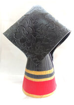 statua-in-ceramica-costume-sardo-di-cabras-2