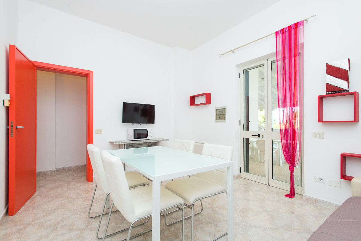 bora-bora-family-resort-apt-9-family-room-piano-rialzato-4-pax-4-1.jpeg