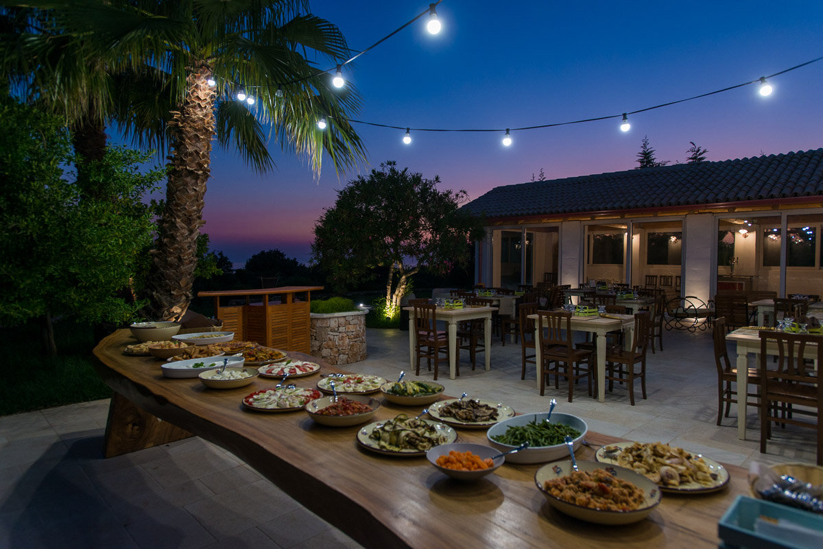 bora-bora-family-resort-ristorante-piazzetta-crepuscolo-9.jpeg