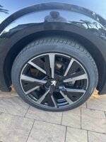 peugeot-208-12-benzina-gt-cambio-automatico