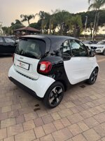 smart-eq-fortwo-elettrica