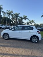 peugeot-208-15-diesel-allure