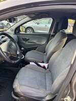 lancia-ypsilon-10-bzhybrid-eco-chic