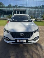 mg-hs-15-benzina-luxury