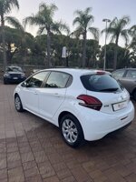 peugeot-208-12-bzgpl