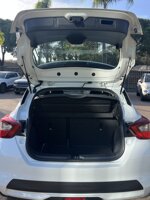 nissan-micra-10-ig-12v-5p-accenta