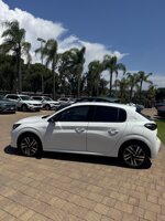 peugeot-208-12-benzina-allure-ca