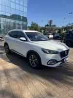 mg-hs-15-benzina-luxury