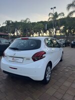 peugeot-208-12-bzgpl