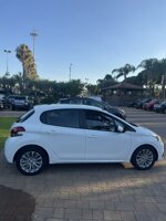peugeot-208-15-diesel-allure