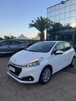 peugeot-208-12-bzgpl