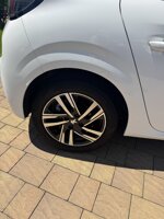 peugeot-208-12-benzina-allure-ca