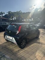 toyota-aygo-10-benzina-connect