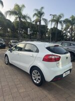 kia-rio-11-diesel-5p-cool