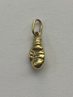 ciondolo-donna-con-guanto-da-box-in-oro-giallo-750-18-kt-ref578