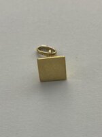 ciondolo-donna-con-piramide-in-oro-giallo-750-18-kt-ref579