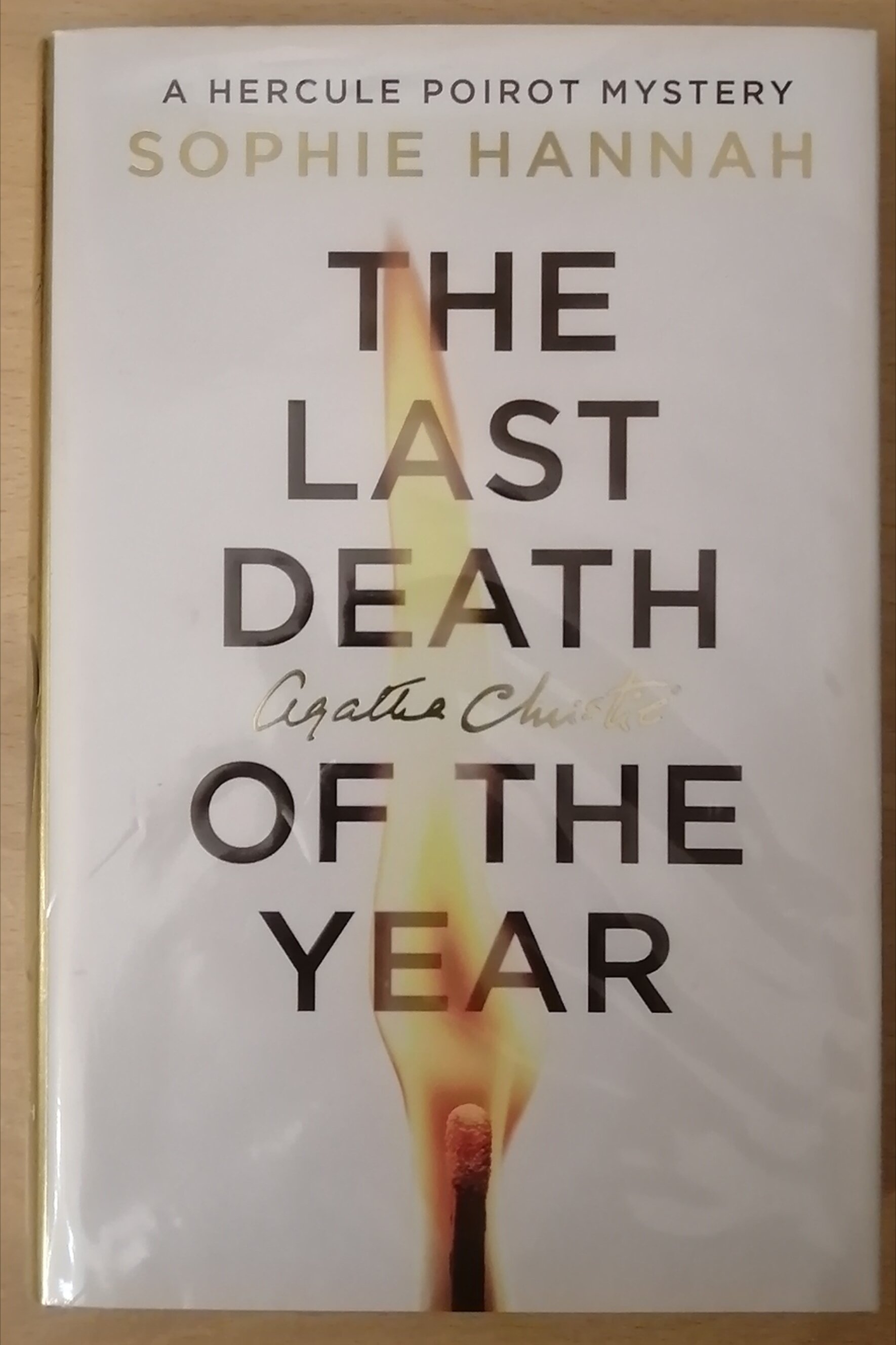 Emma in giallo: L'ultimo omicidio dell'anno Emma in giallo: L'ultimo omicidio dell'anno