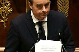 France: Lecornu suspend la r&eacute;forme des retraites