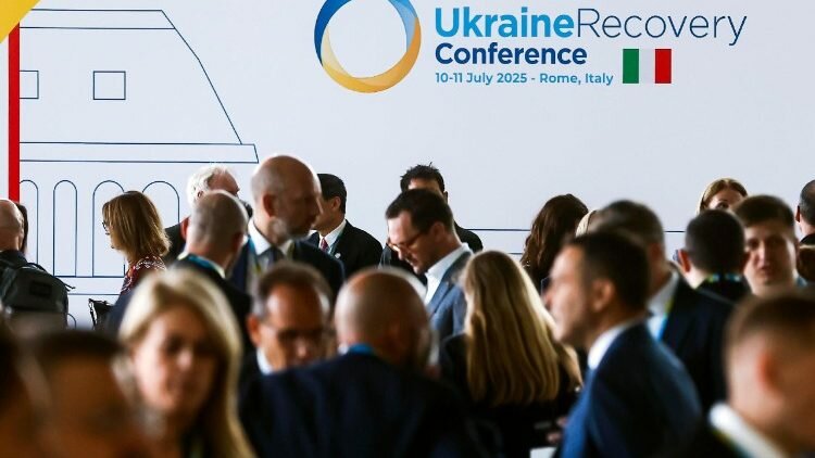 Ukraine Recovery Conference pledges €10 bln to support Ukraine