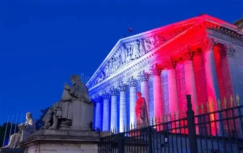 France: faute de compromis sur le budget de l’État