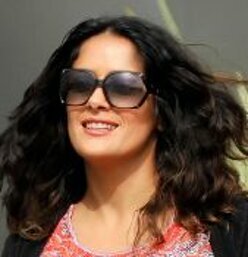 dndlatuaottica_salmahayekocchialisole