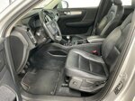 volvo-xc40-20-d3-momentum-2wd-110kw-2019g-grijanje-sjedala