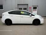 toyota-prius-hibrid-18vvt-i-73kw-2011g-kamera-head-up-display