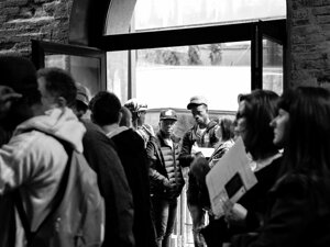 in%20attesa%20di%20entrare